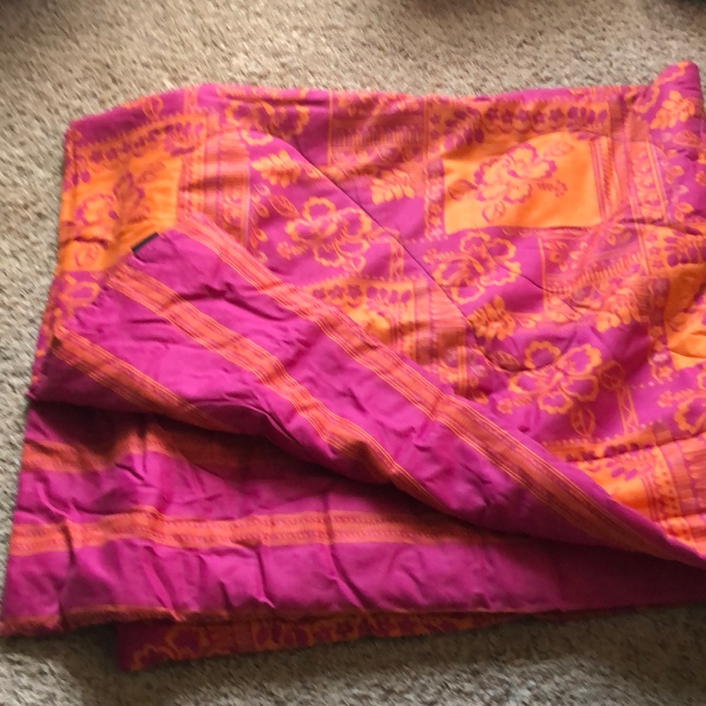 Pink and Orange Wrap Comforter for Resort Wear